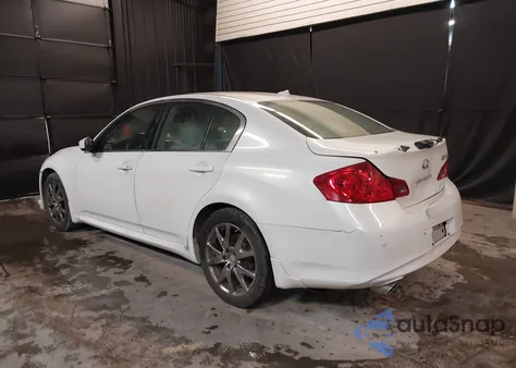 2013 Infiniti G37X из США, поврежденный, VIN JN1CV6AR4DM762179